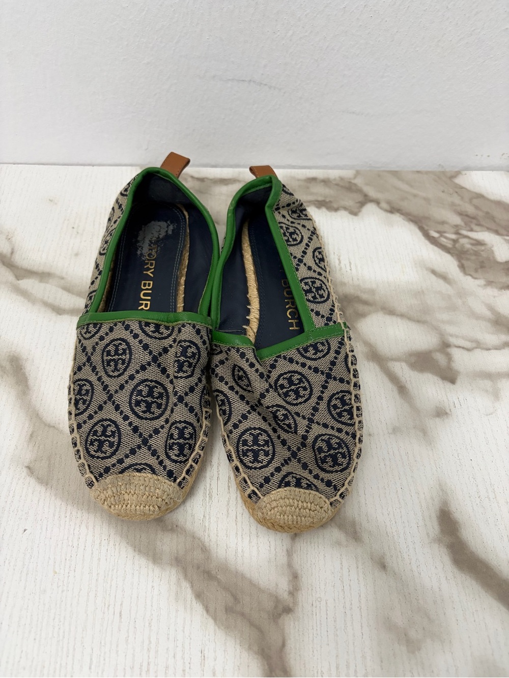 Tory Burch T Monogram Espadrille Flats Green Trim Navy Canvas Size 6.5M 5595